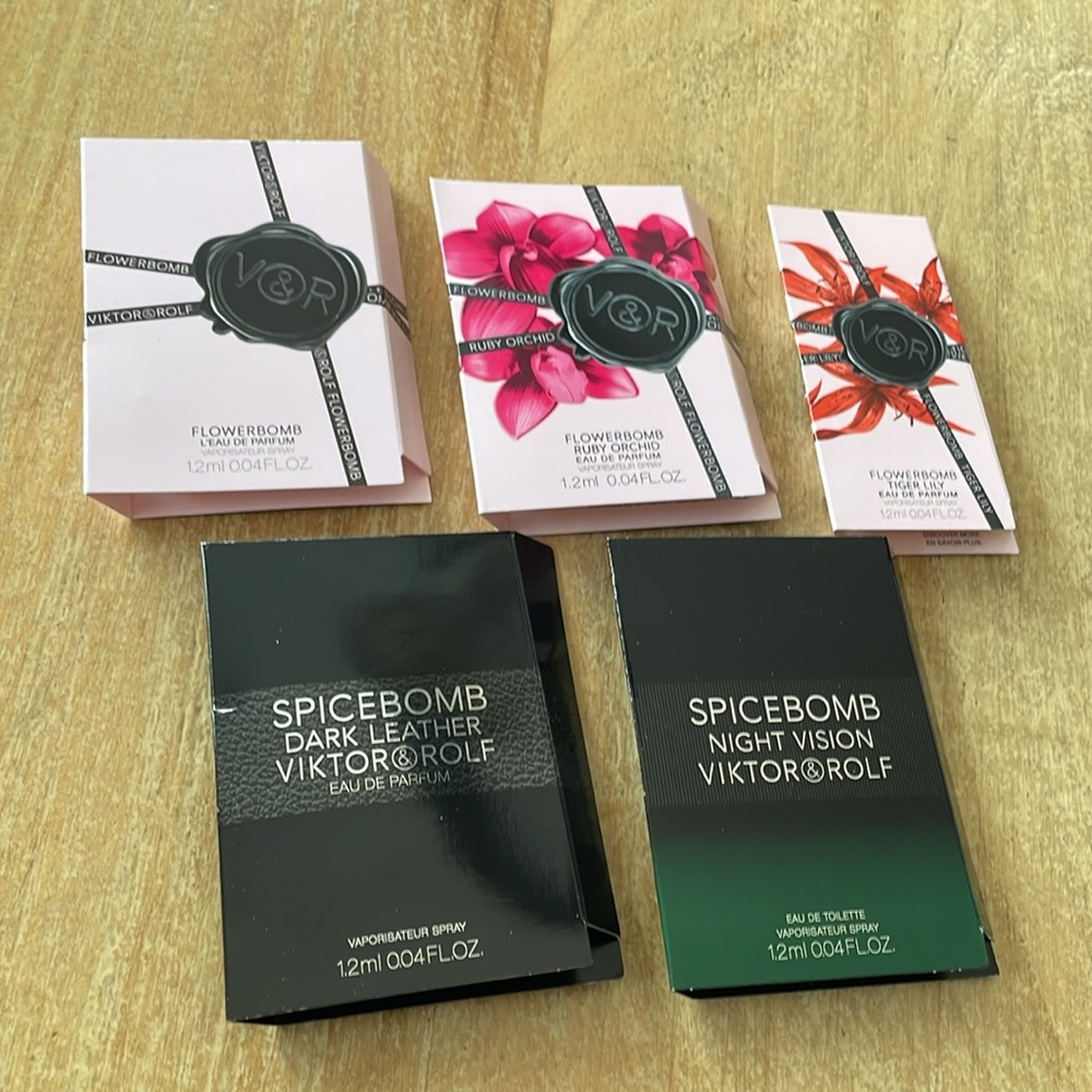Viktor & Rolf Women's Fragrance Sample Set - 5 samples